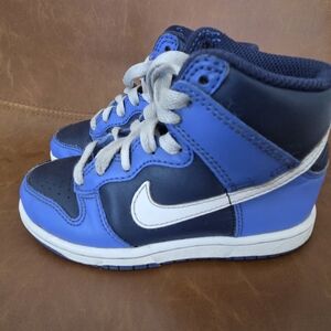 Nike Kids Navy and Blue High-Top Sneakers 10.5 Obsidian